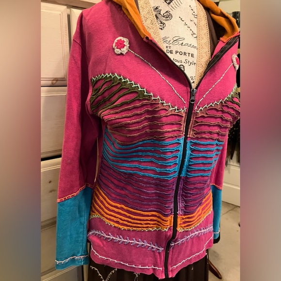 The Pyramid Collection Tops - Bohemian hoodie, S/M